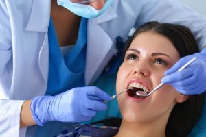 تخصصات طب الأسنان