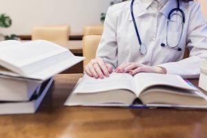 نظام دراسة الطب البشري في مصر للوافدين 