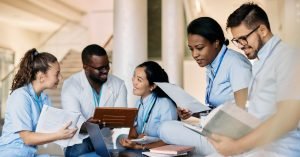 كلية الطب جامعة مصر للعلوم والتكنولوجيا للوافدين