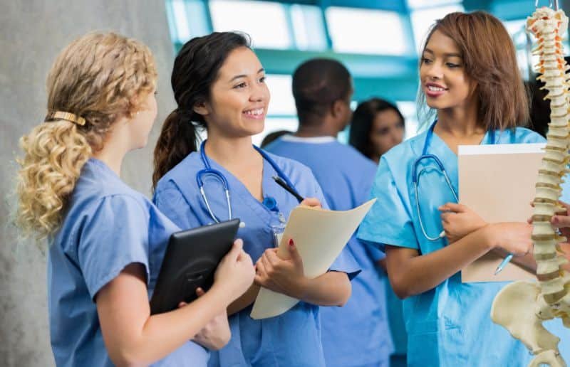 دراسة التمريض في مصر بأسهل إجراءات وأقل تكلفة