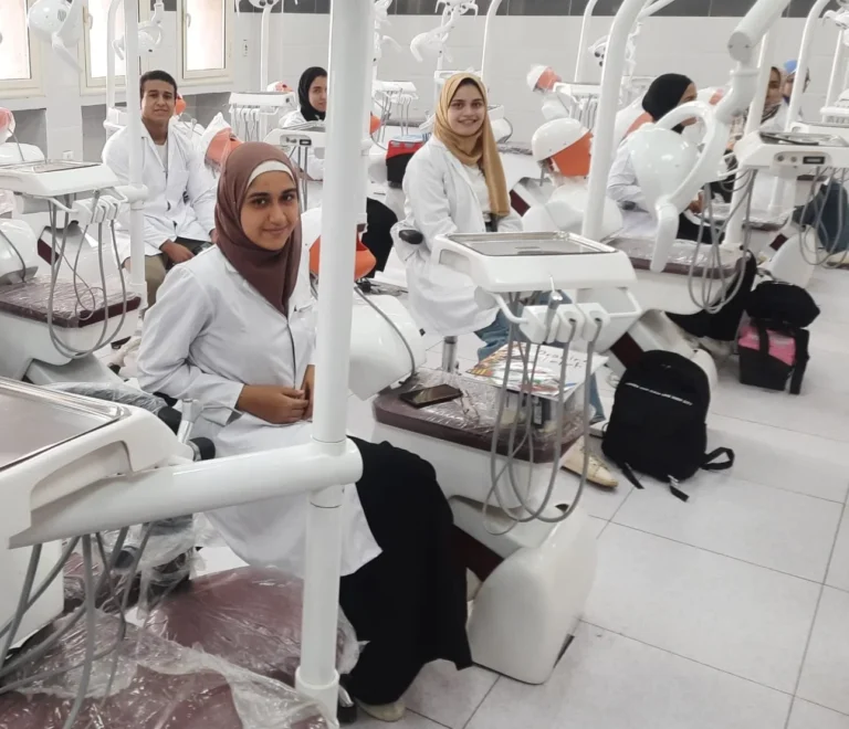 دراسة طب الأسنان في مصر للطلاب الوافدين: الشروط والتكاليف