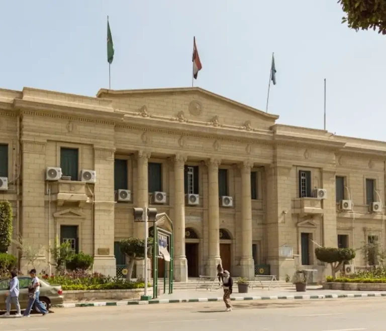 أفضل كليات الحقوق في مصر لدراسة القانون العام والخاص