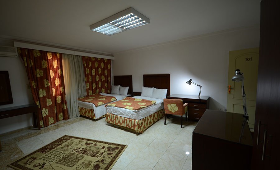 السكن الجامعي أم السكن الخارجي
