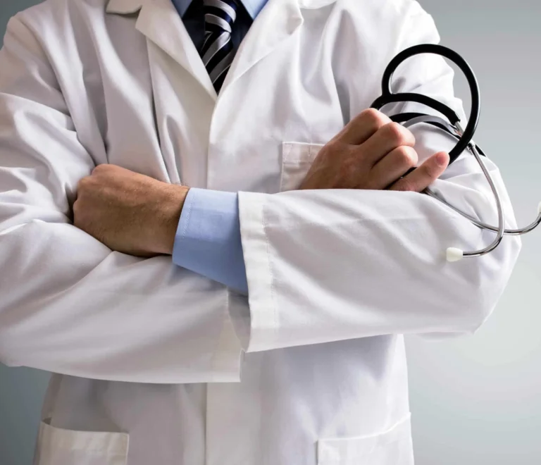 تخصصات الدكتوراه في الطب بمصر