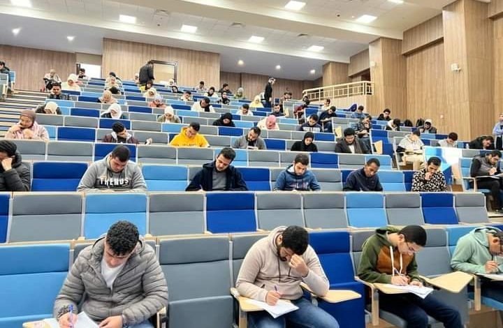 الدراسات العليا في مصر للوافدين : الماجستير والدكتوراه